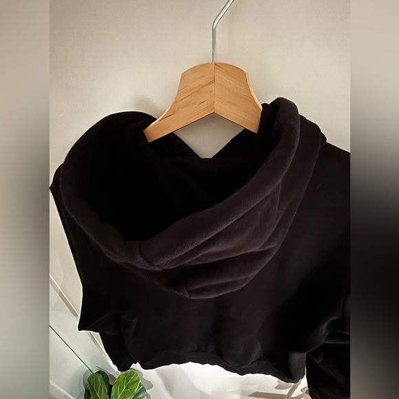 Puma Classic Logo Hoodie - Picture 9 of 16